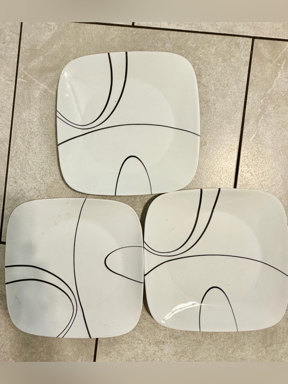 Corelle Simple Lines 10.5” Dinner Plates 3